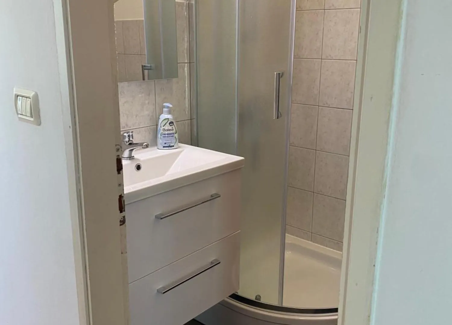 Apartments Tena With Private Parking Pula